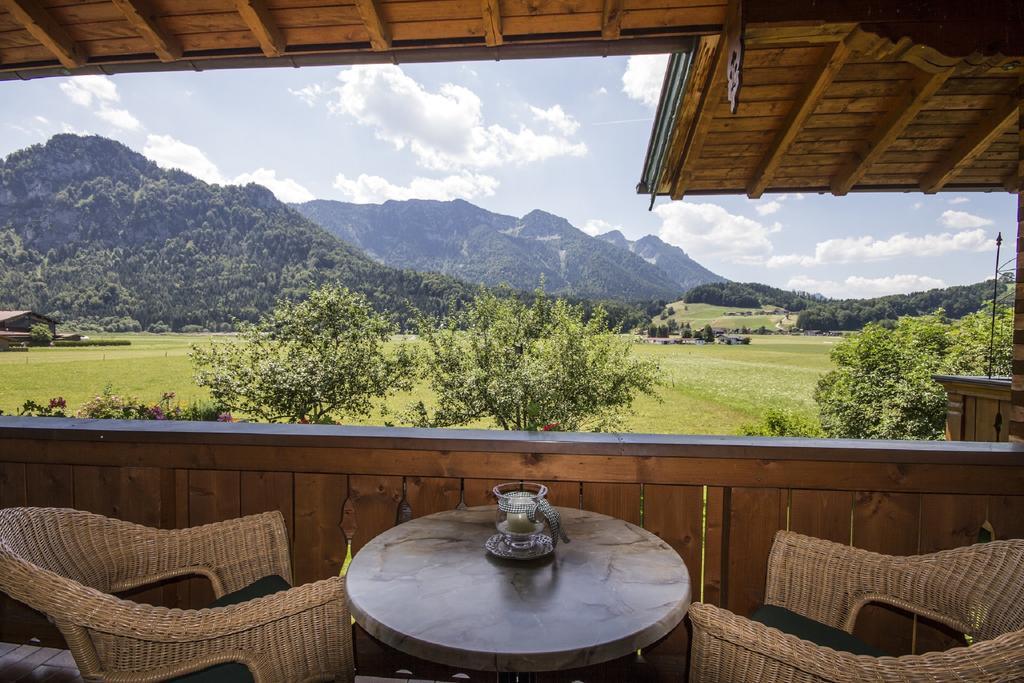 Ferienwohnungen Haus Martin Инцелль Экстерьер фото